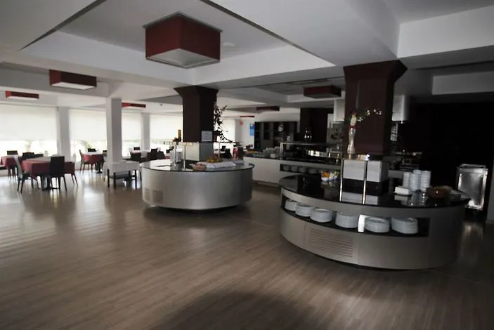 Hotel President Салоу